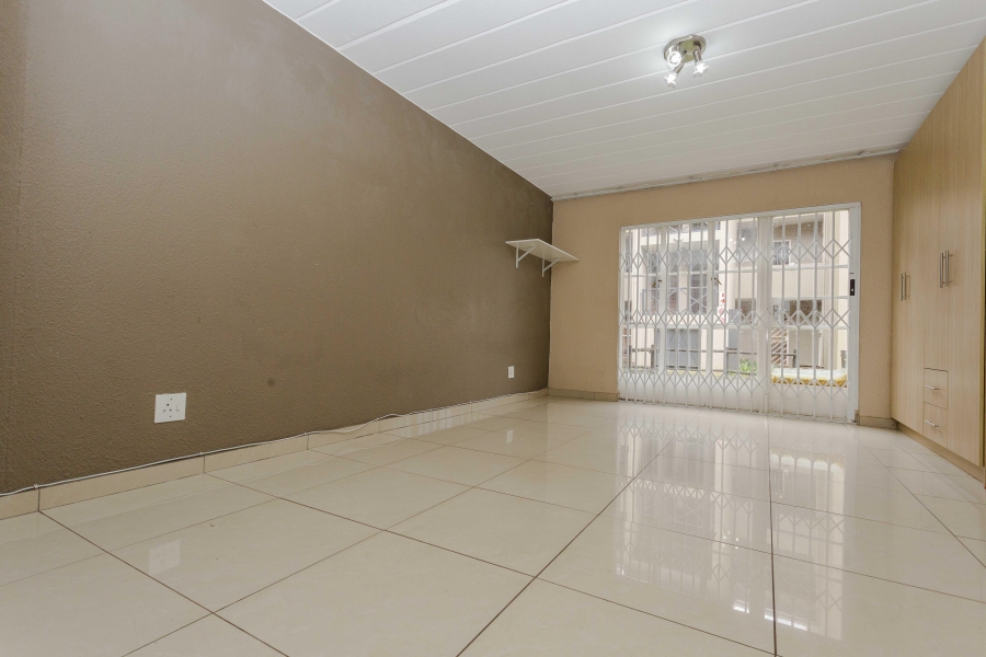 To Let 0 Bedroom Property for Rent in Melville Gauteng