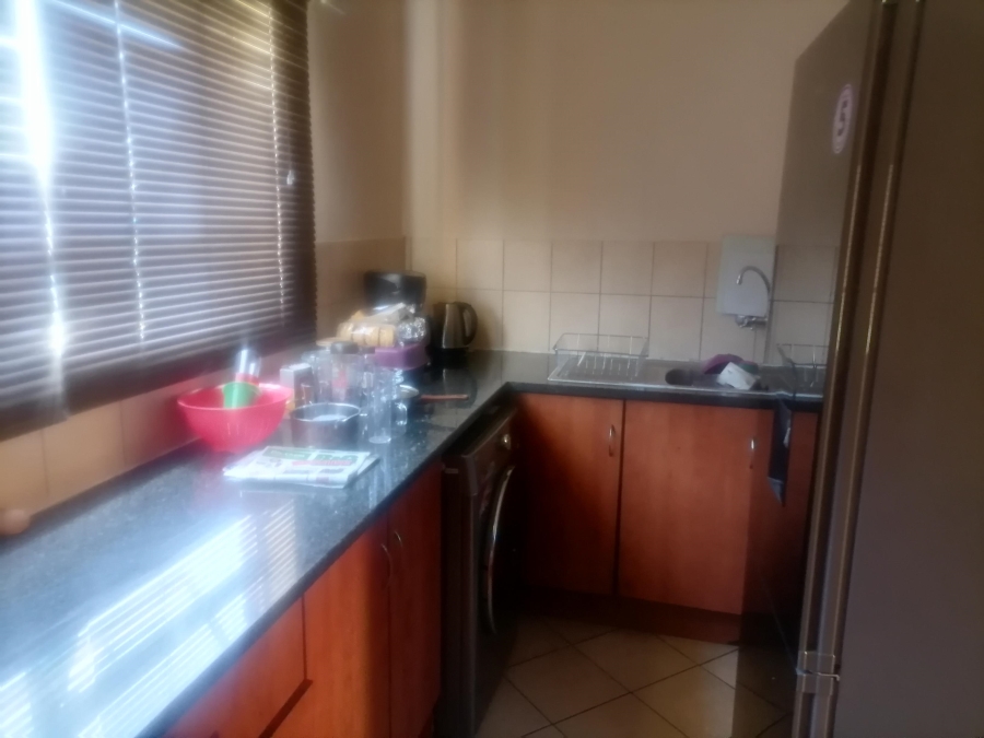 To Let 2 Bedroom Property for Rent in Halfway House Gauteng