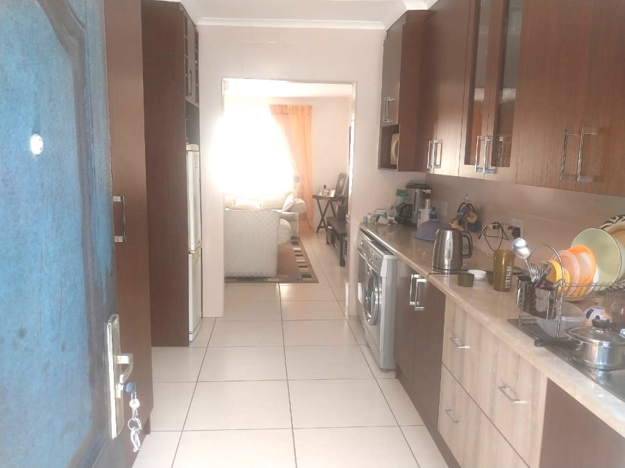 4 Bedroom Property for Sale in Windmill Park Gauteng