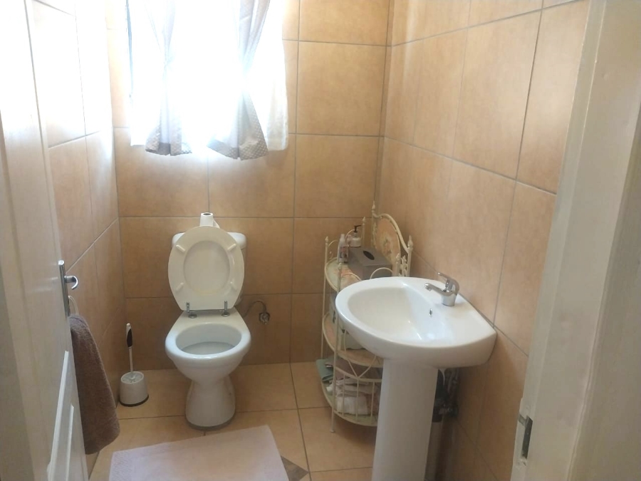 4 Bedroom Property for Sale in Windmill Park Gauteng