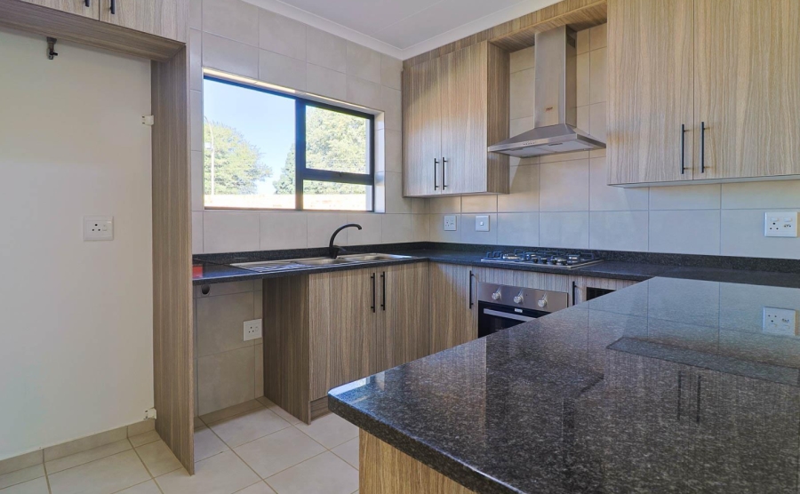 2 Bedroom Property for Sale in Brackendowns Gauteng