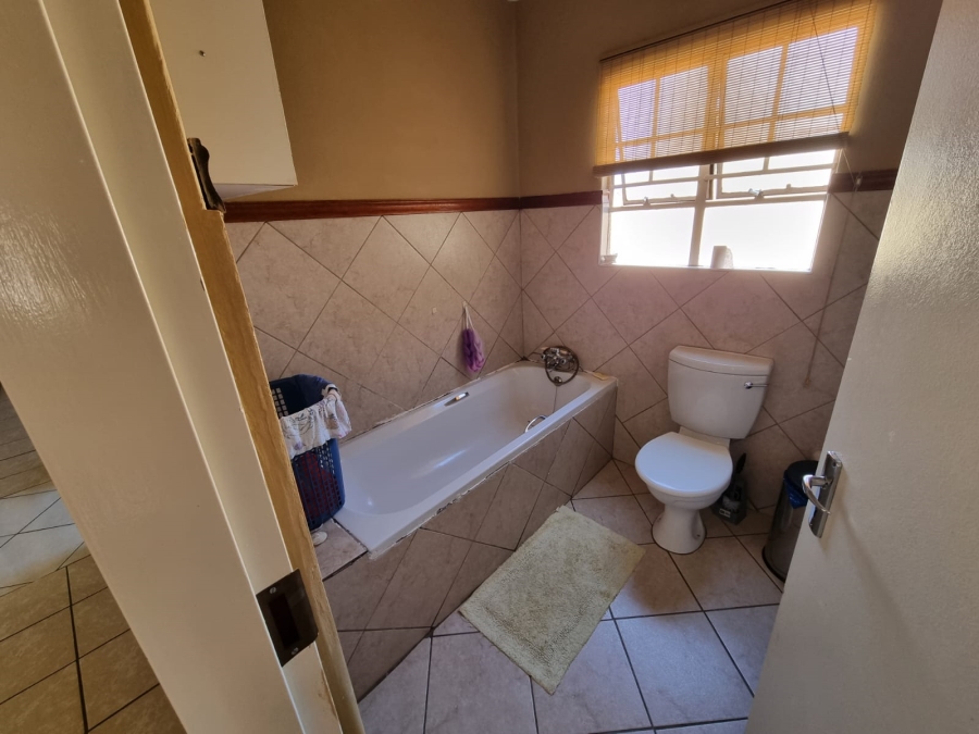 3 Bedroom Property for Sale in Liefde en Vrede Gauteng