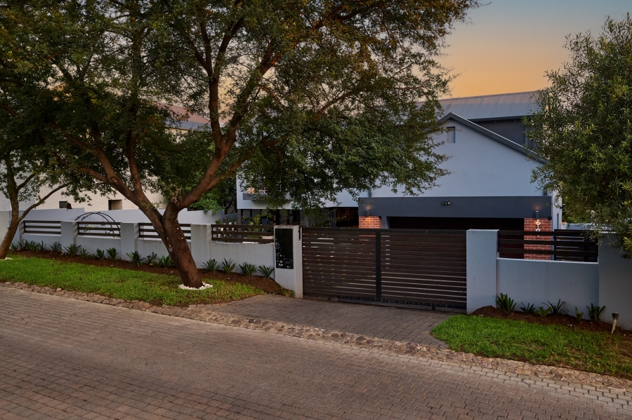 3 Bedroom Property for Sale in Waterfall Country Village Gauteng