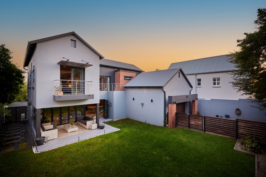 3 Bedroom Property for Sale in Waterfall Country Village Gauteng