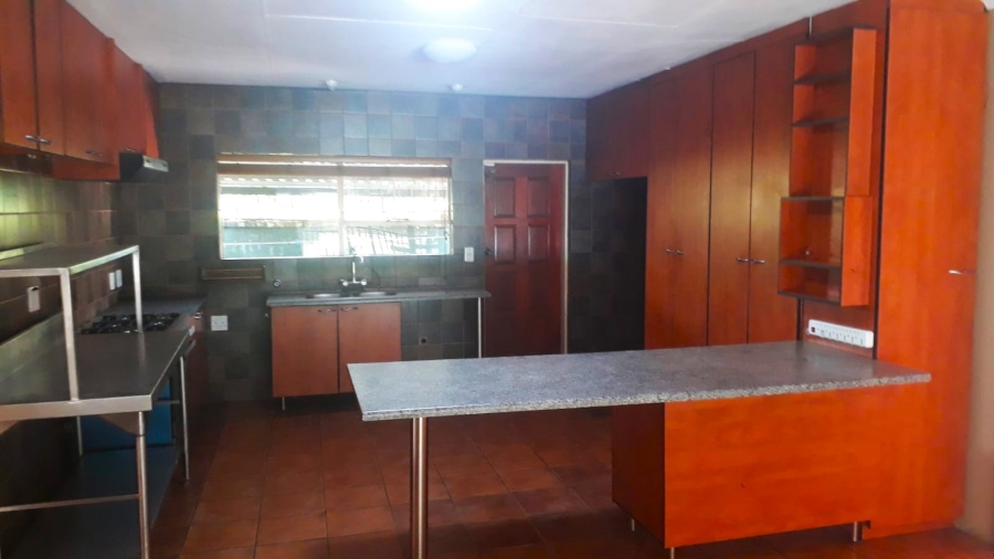 To Let 6 Bedroom Property for Rent in Rynfield Gauteng