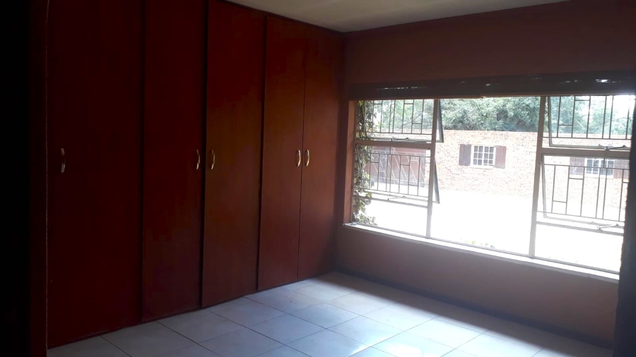 To Let 6 Bedroom Property for Rent in Rynfield Gauteng