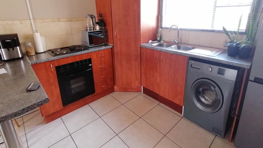 2 Bedroom Property for Sale in Benoni Central Gauteng