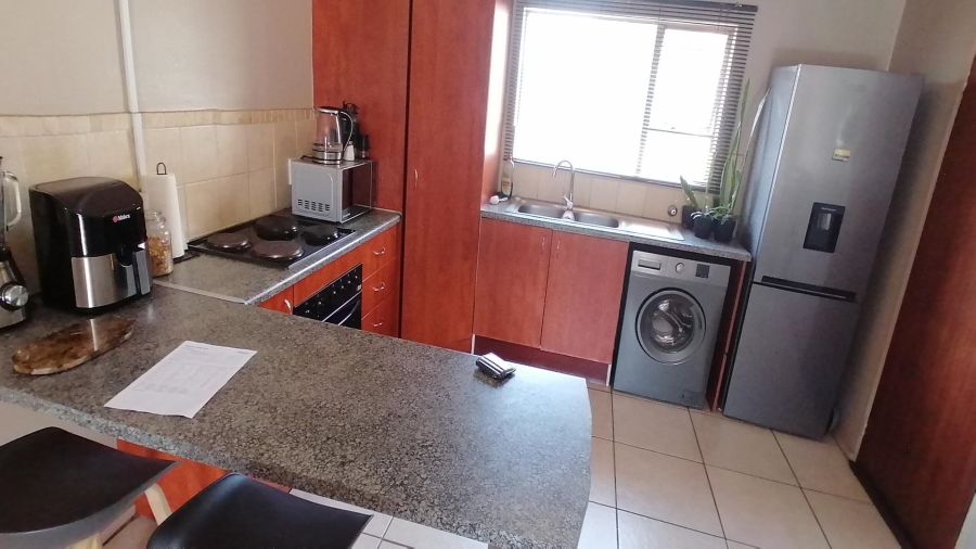 2 Bedroom Property for Sale in Benoni Central Gauteng