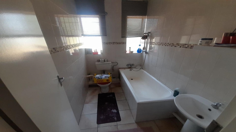 1 Bedroom Property for Sale in Benoni Central Gauteng