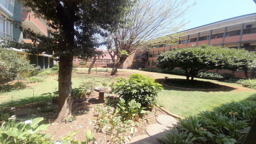 1 Bedroom Property for Sale in Benoni Central Gauteng