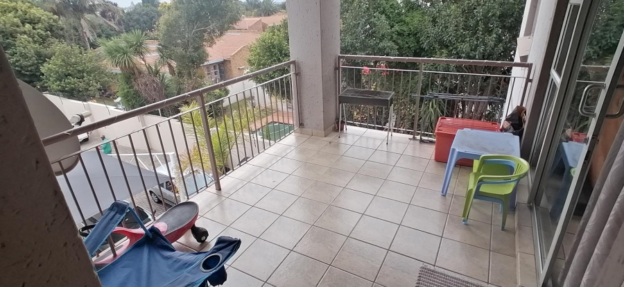 2 Bedroom Property for Sale in Bardene Gauteng