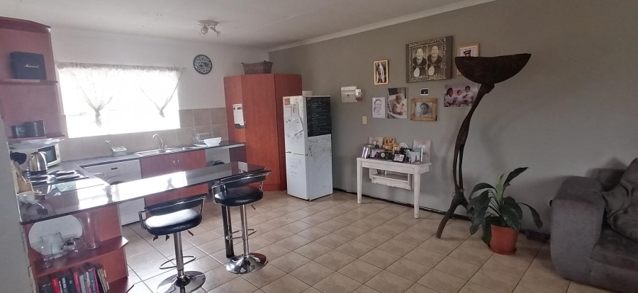 2 Bedroom Property for Sale in Bardene Gauteng