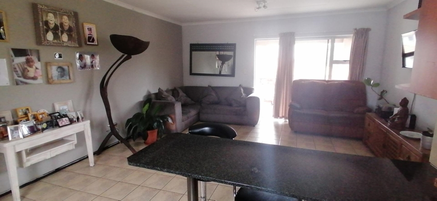 2 Bedroom Property for Sale in Bardene Gauteng