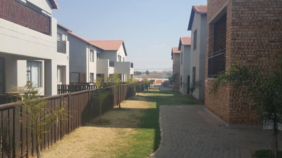 2 Bedroom Property for Sale in Brentwood Park Gauteng