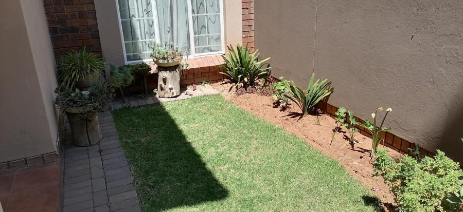 2 Bedroom Property for Sale in Brentwood Park Gauteng