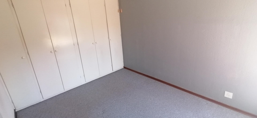 To Let 3 Bedroom Property for Rent in Bardene Gauteng