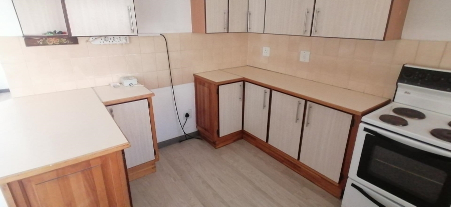 To Let 3 Bedroom Property for Rent in Bardene Gauteng