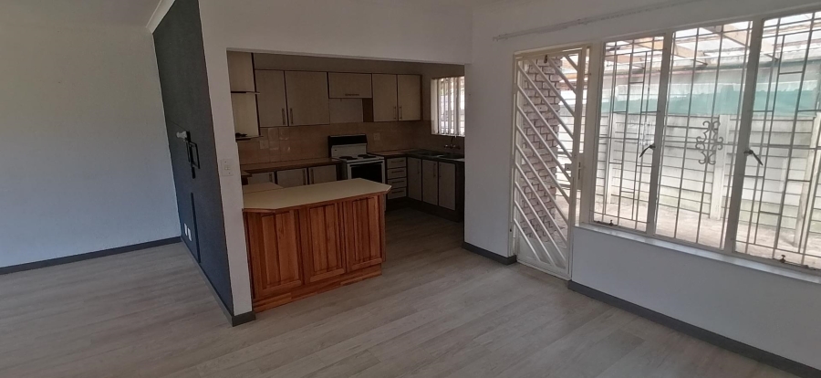 To Let 3 Bedroom Property for Rent in Bardene Gauteng