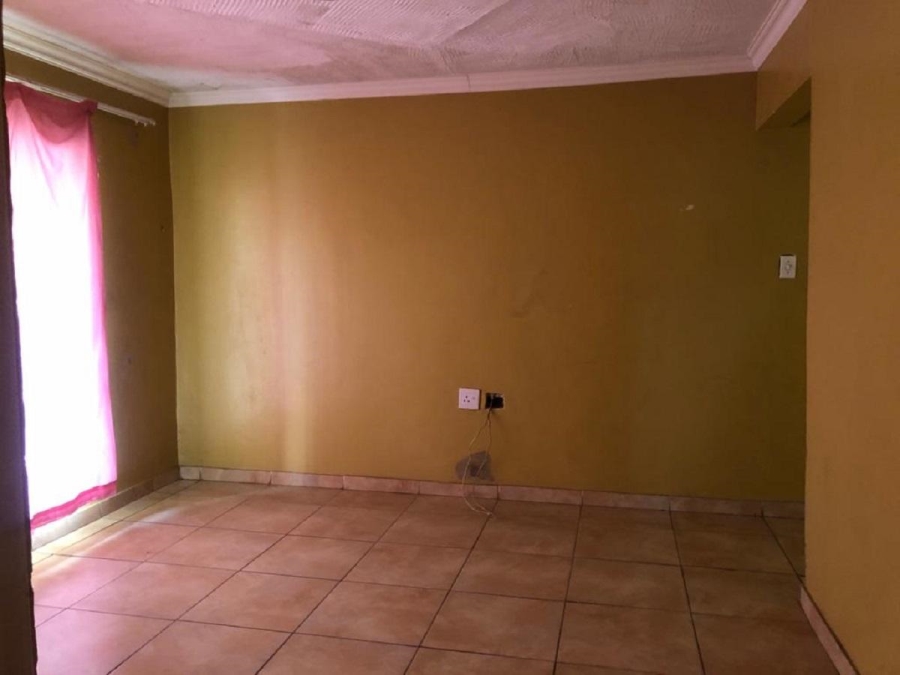 5 Bedroom Property for Sale in Leachville Ext 2 Gauteng