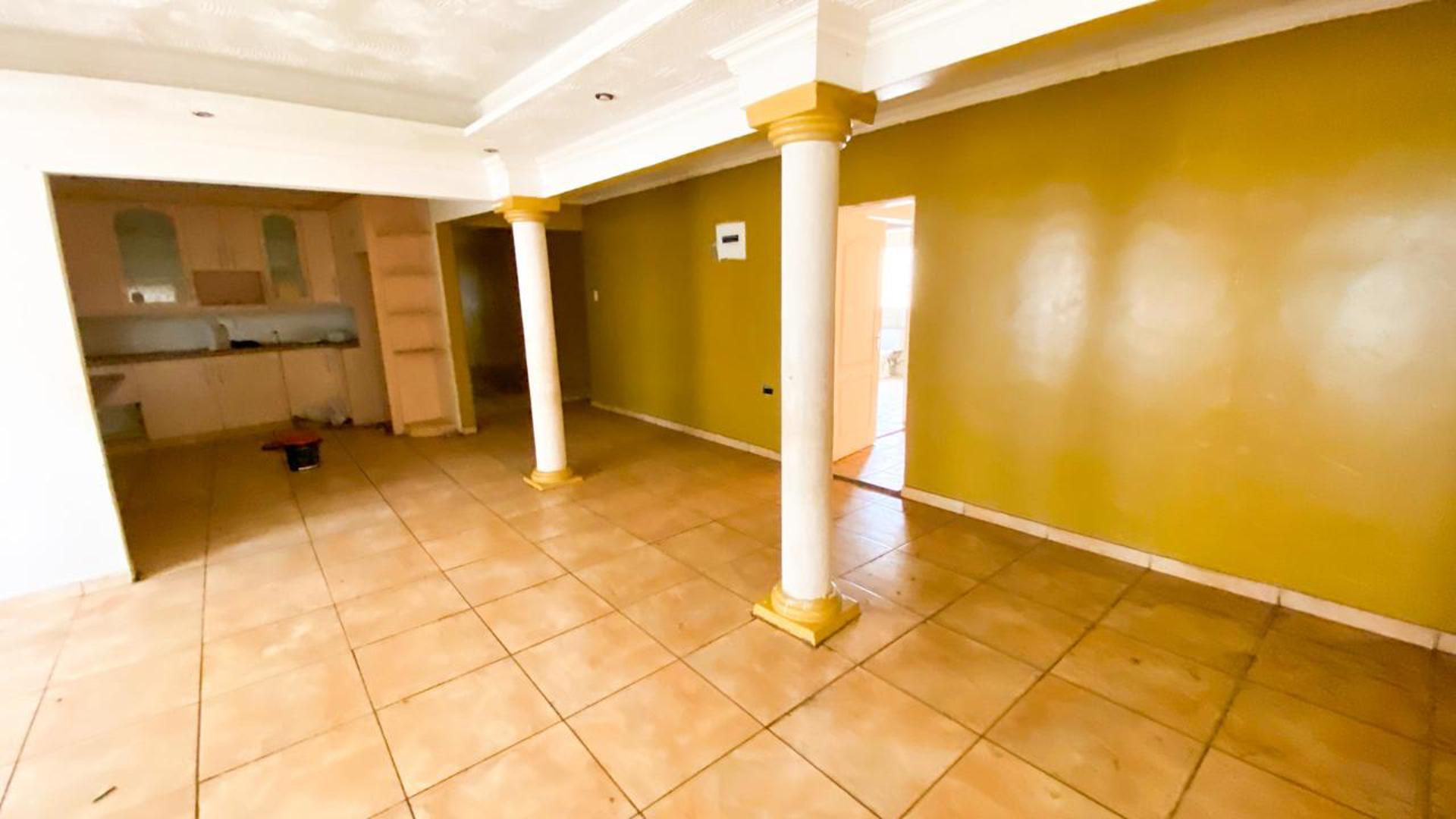 5 Bedroom Property for Sale in Leachville Ext 2 Gauteng