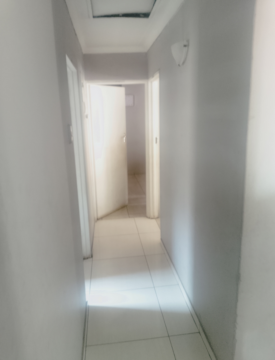 3 Bedroom Property for Sale in Likole Gauteng