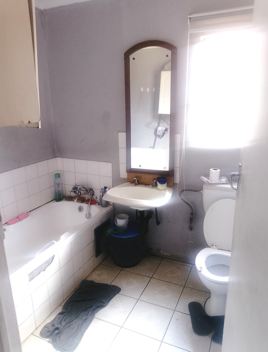 3 Bedroom Property for Sale in Likole Gauteng