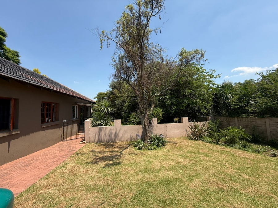 4 Bedroom Property for Sale in Berario Gauteng