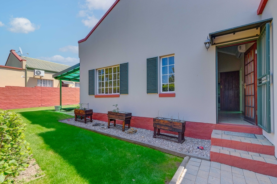 2 Bedroom Property for Sale in Halfway Gardens Gauteng