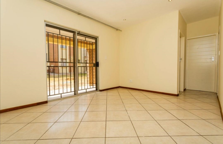 To Let 2 Bedroom Property for Rent in Noordwyk Gauteng