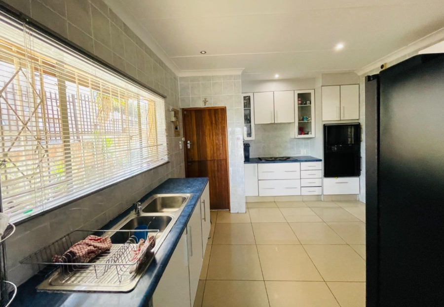 4 Bedroom Property for Sale in Gillview Gauteng