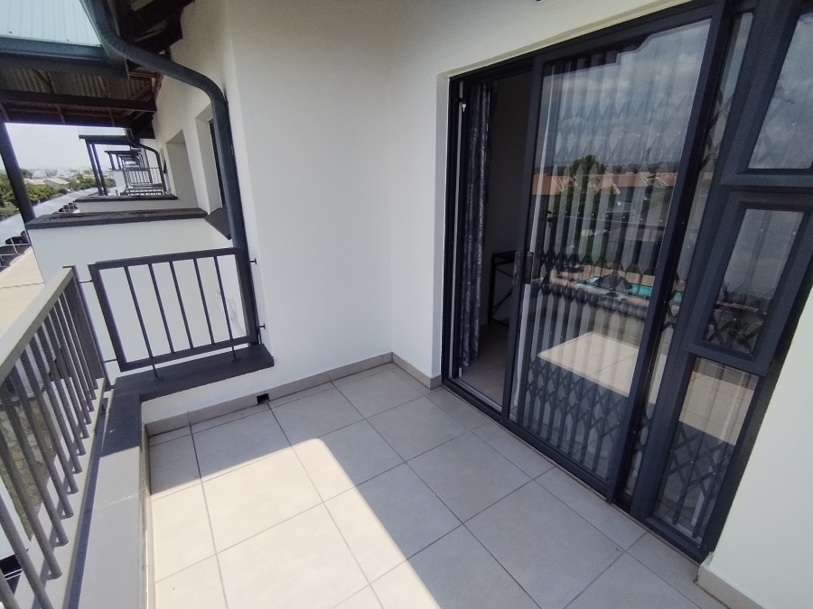 2 Bedroom Property for Sale in Greenstone Crest Gauteng