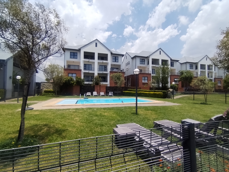 2 Bedroom Property for Sale in Greenstone Crest Gauteng