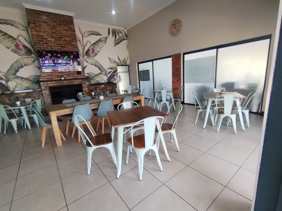 2 Bedroom Property for Sale in Greenstone Crest Gauteng