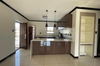 To Let 2 Bedroom Property for Rent in Blue Hills Gauteng