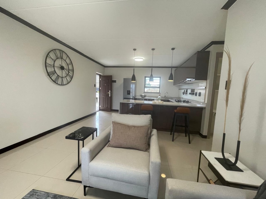 To Let 2 Bedroom Property for Rent in Blue Hills Gauteng