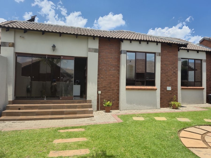 To Let 3 Bedroom Property for Rent in Sagewood Gauteng