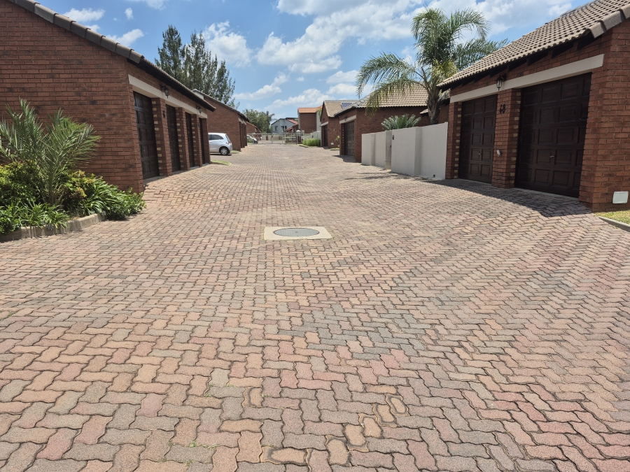 To Let 3 Bedroom Property for Rent in Sagewood Gauteng