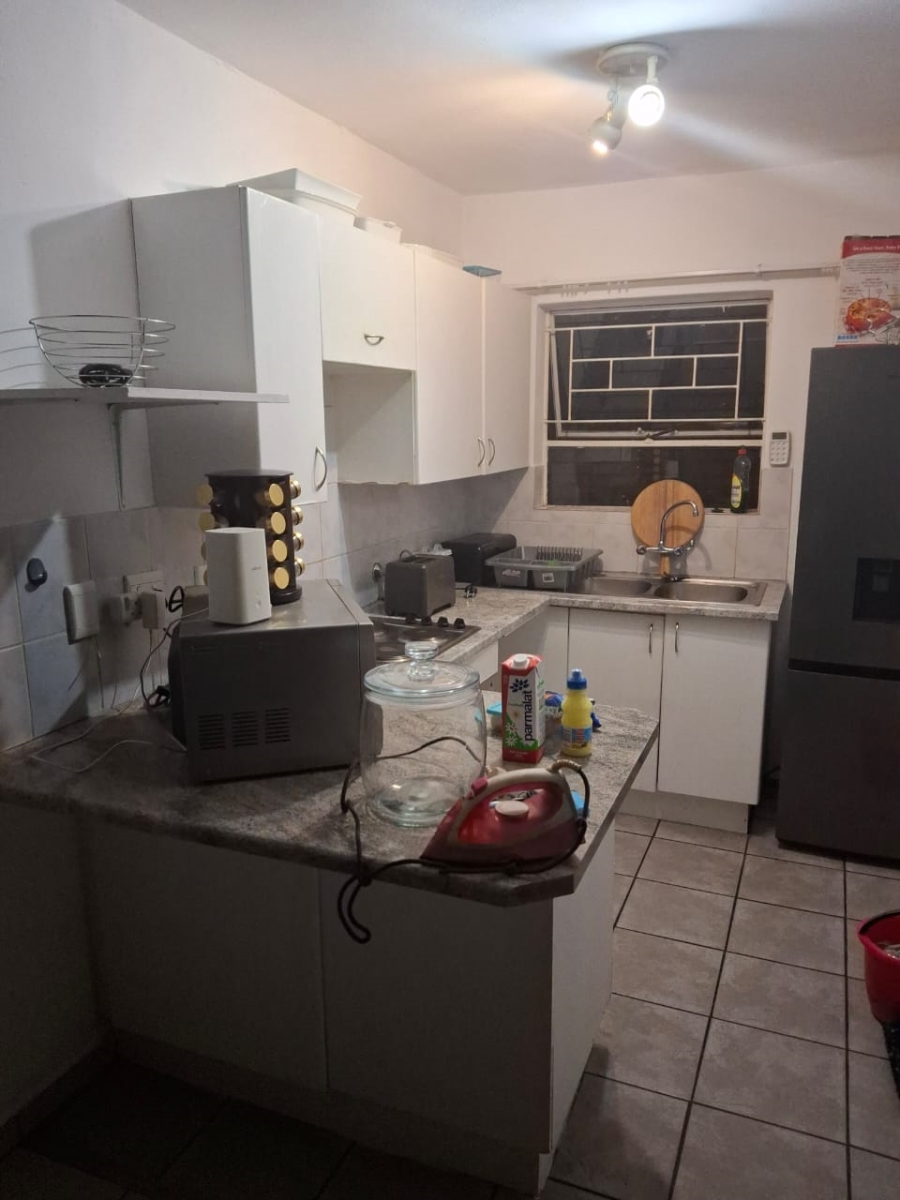 To Let 3 Bedroom Property for Rent in Weltevreden Gauteng