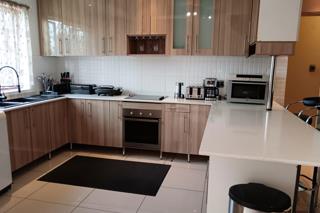 To Let 4 Bedroom Property for Rent in Halfway Gardens Gauteng