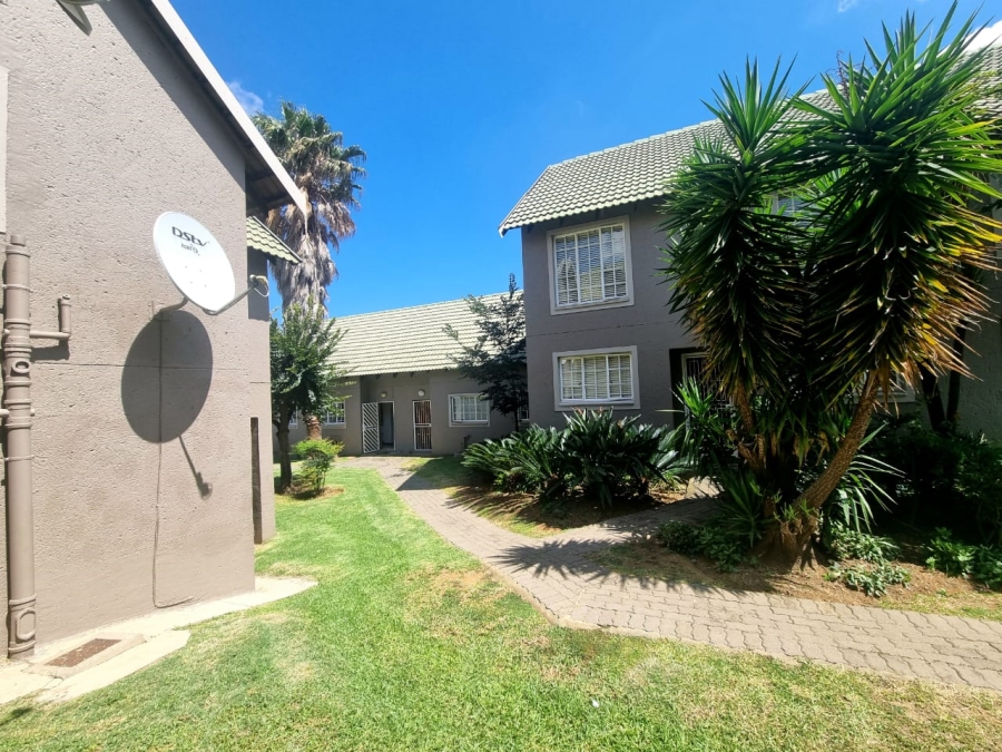 3 Bedroom Property for Sale in Bassonia Gauteng