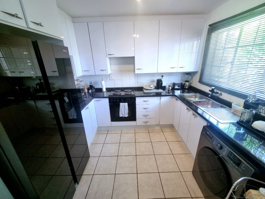 3 Bedroom Property for Sale in Bassonia Gauteng