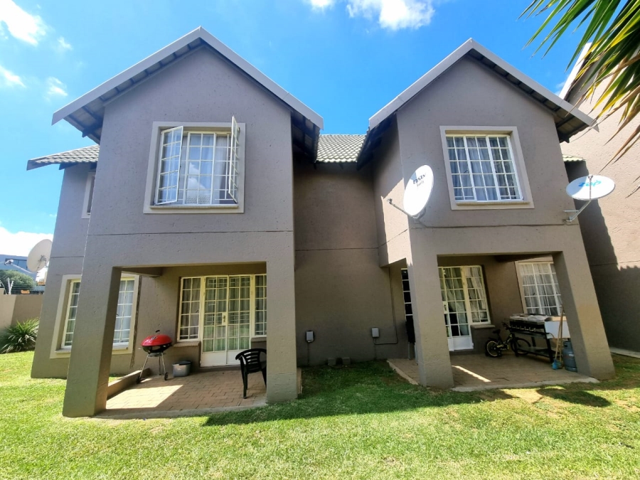 3 Bedroom Property for Sale in Bassonia Gauteng