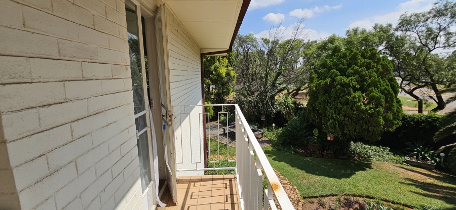 2 Bedroom Property for Sale in Three Rivers Proper Gauteng