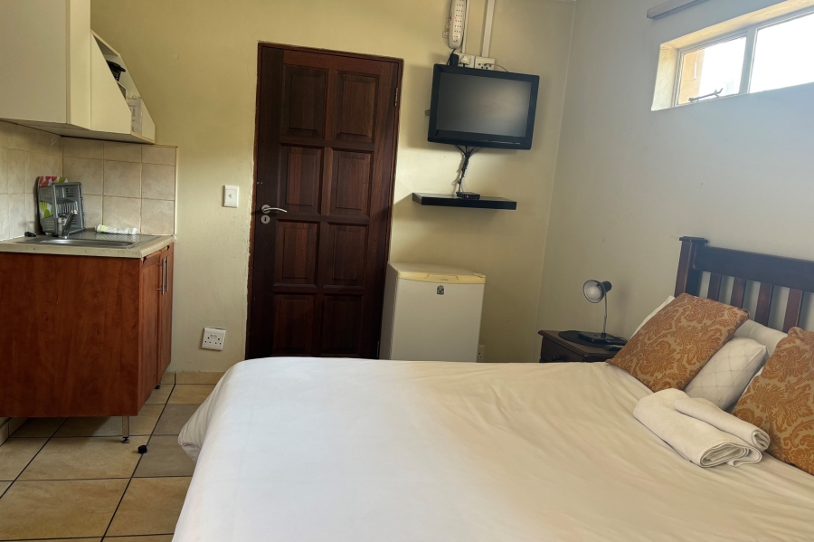 To Let 1 Bedroom Property for Rent in Witfield Gauteng