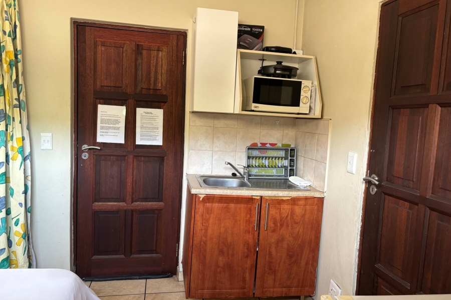 To Let 1 Bedroom Property for Rent in Witfield Gauteng