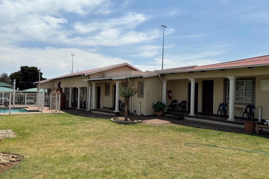 To Let 1 Bedroom Property for Rent in Witfield Gauteng