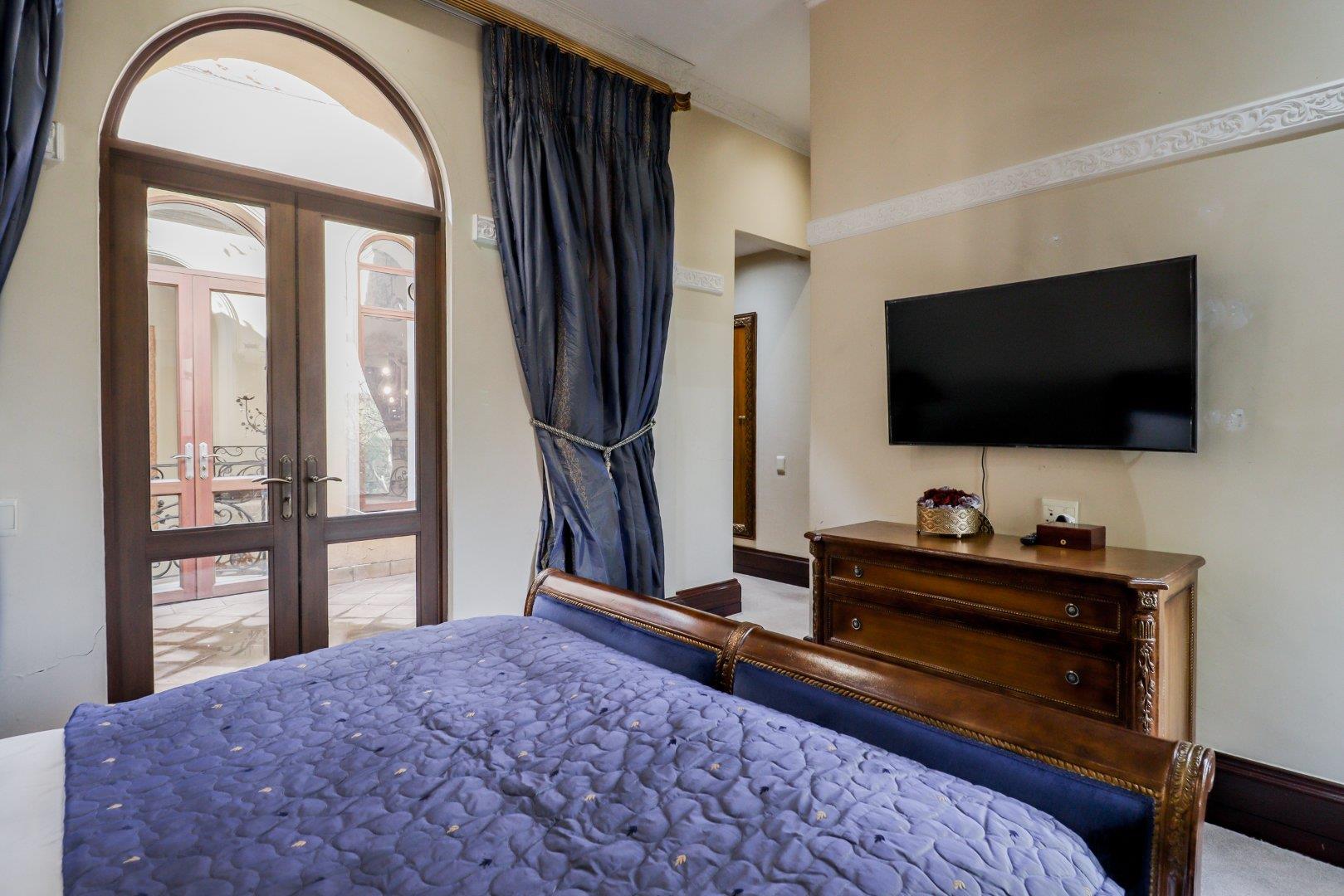 8 Bedroom Property for Sale in Claudius Gauteng