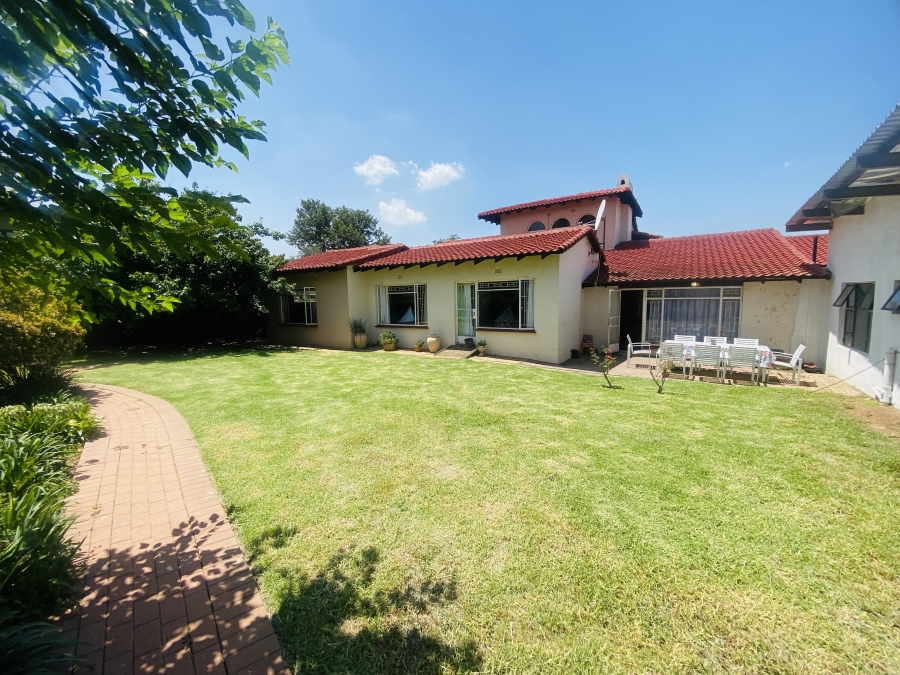 4 Bedroom Property for Sale in Alberante Gauteng