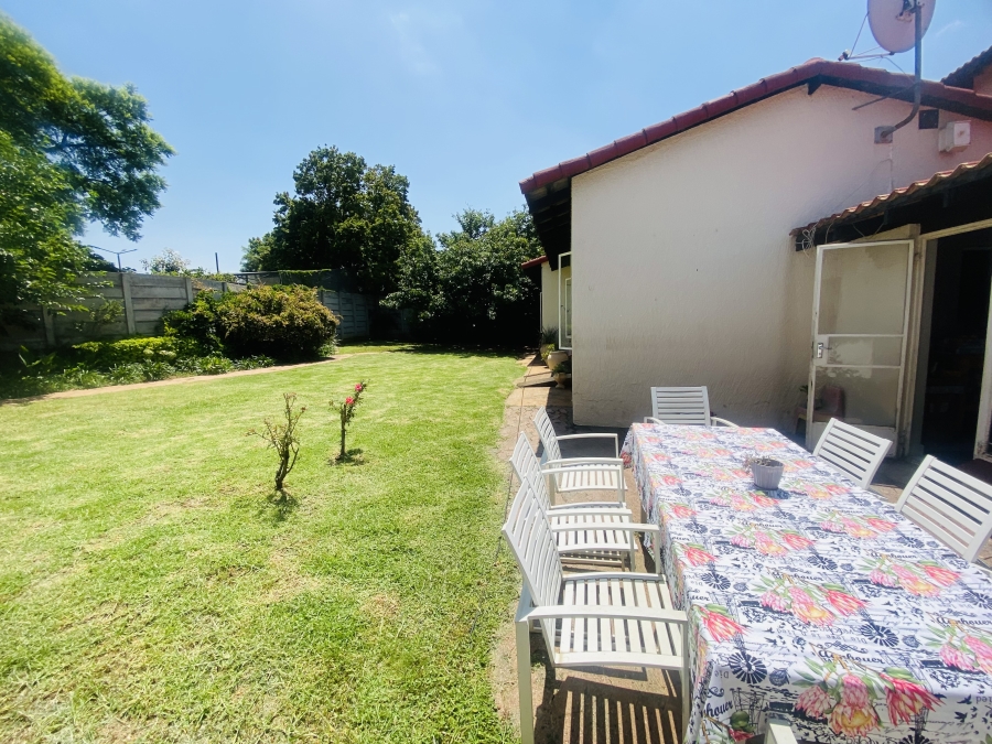 4 Bedroom Property for Sale in Alberante Gauteng