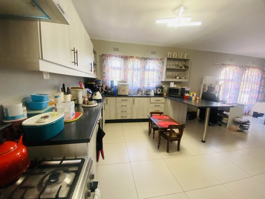 4 Bedroom Property for Sale in Alberante Gauteng